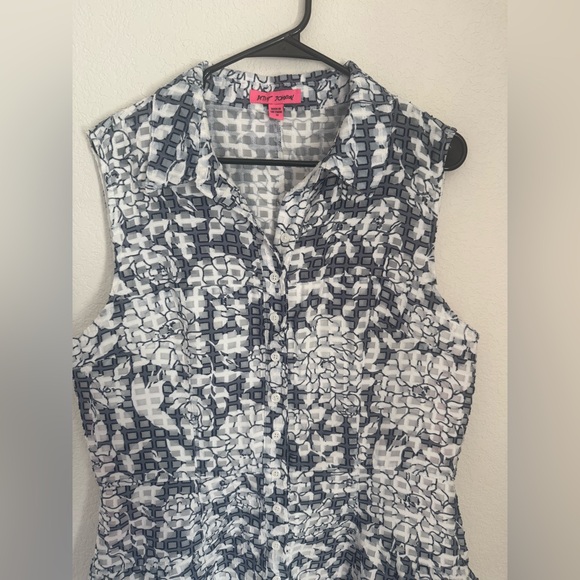 Betsey Johnson Blue & White Floral Grid Burnout Fit Flare Dress - Picture 3 of 10